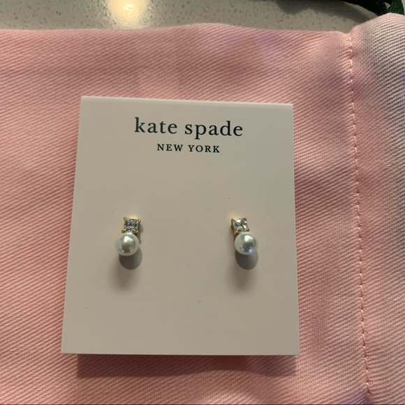 Gorgeous Kate Spade New with Tags and Box Earrings - Picture 4 of 4